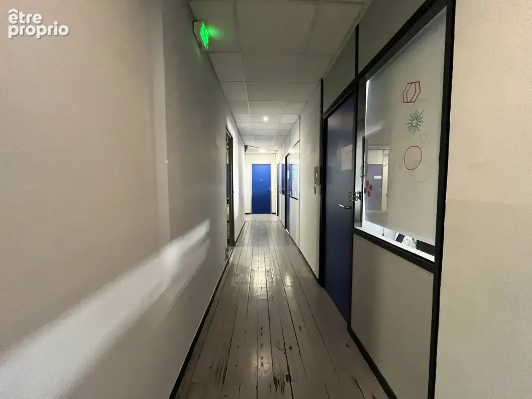 Marseille Euroméditerrannée - Immeuble loué - 984m2 - photo 4