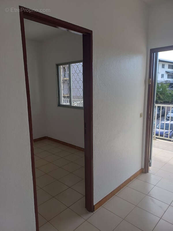 Appartement à KOUROU