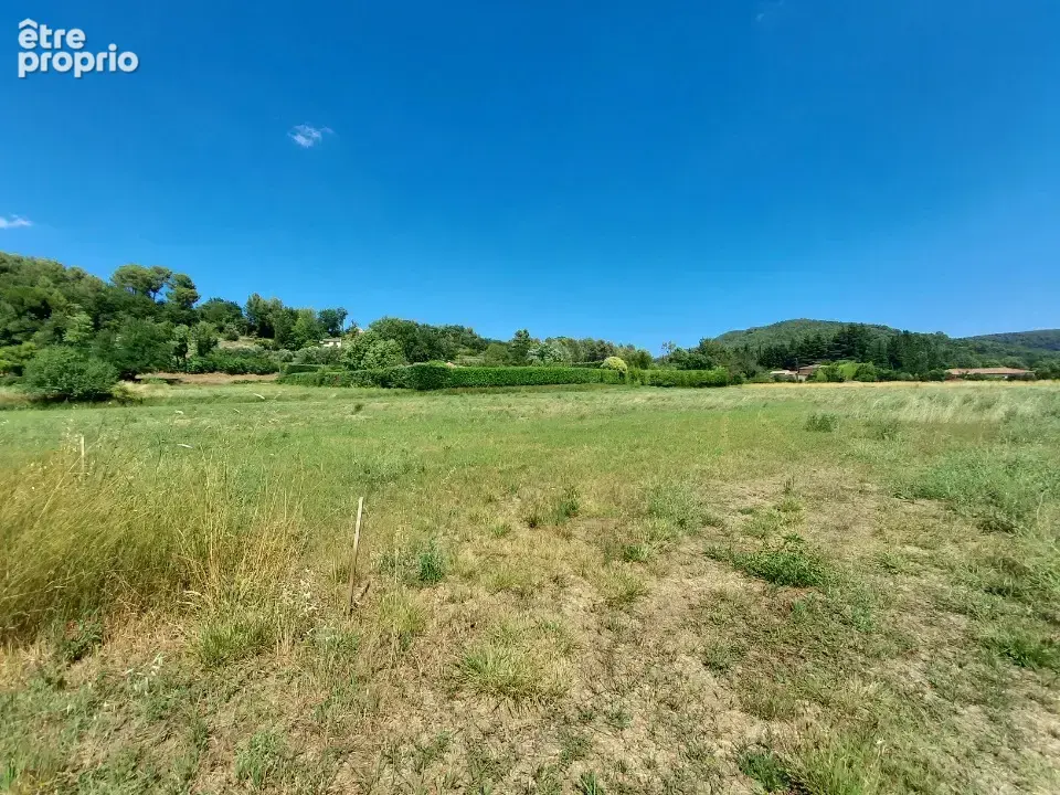 Terrain 1 001 m² à vendre à Salernes (83690) - photo 2
