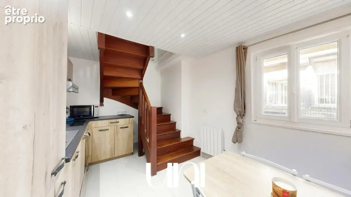 Appartement 2 pièces de 26,72 m2 en triplex - BAYEUX centre - photo 10