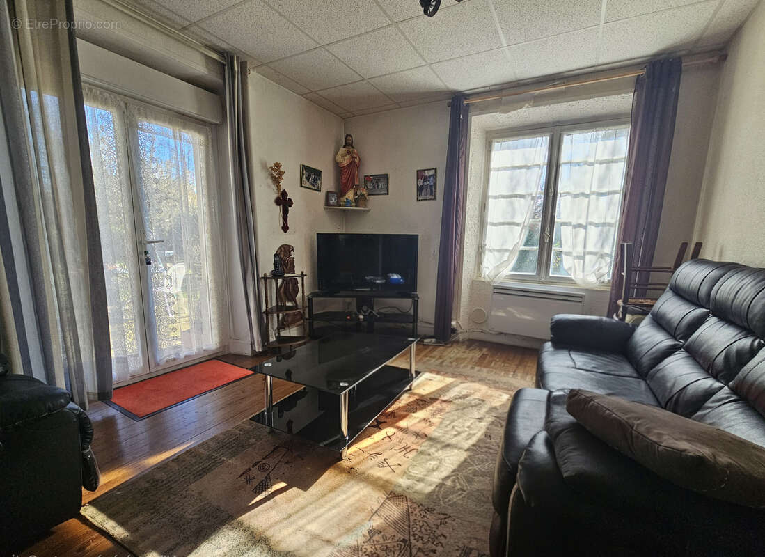 Appartement à ARTEMARE