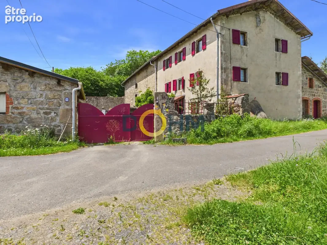 Maison en pierre, 4 chambres, terrain de 1 700 m2 - photo 1