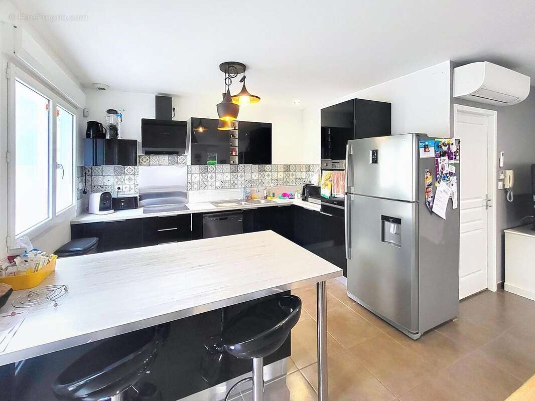 Photo 2 - Maison à CHAVANOZ