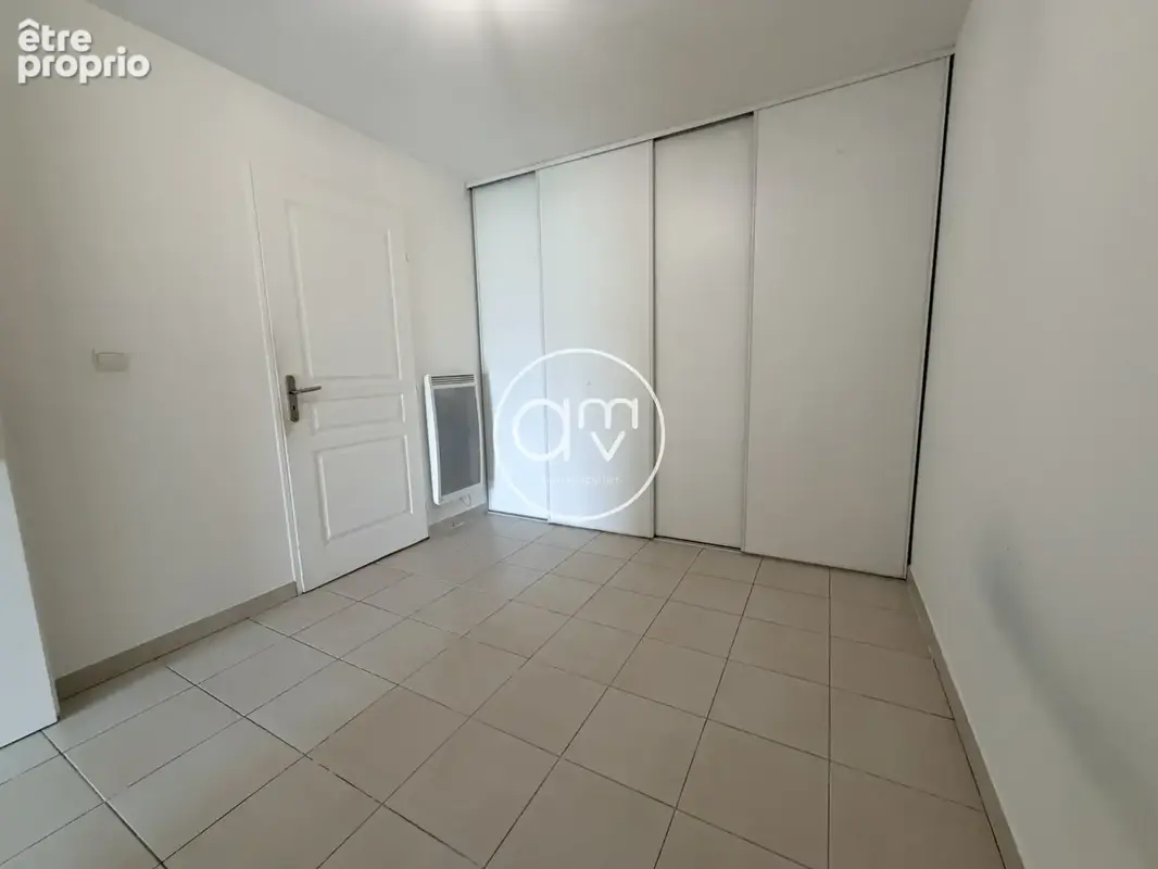 Appartement T1 BIS avec vue dégagée - extérieur et parking - photo 7
