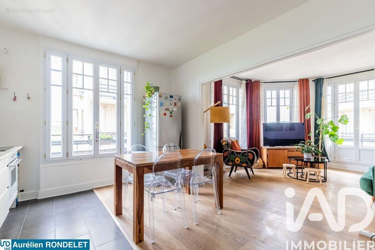 Photo 2 - Appartement à SAINT-MAUR-DES-FOSSES