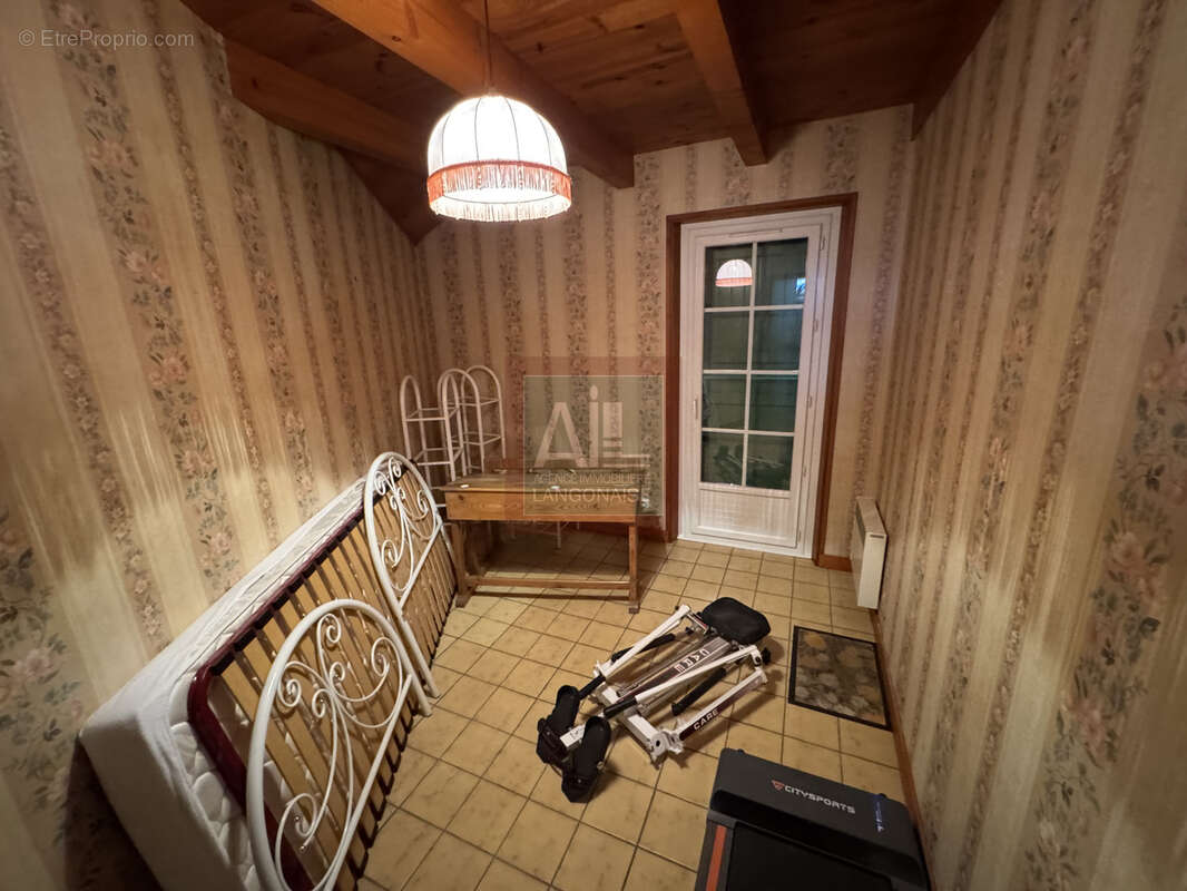 Maison à SAINT-BERAIN