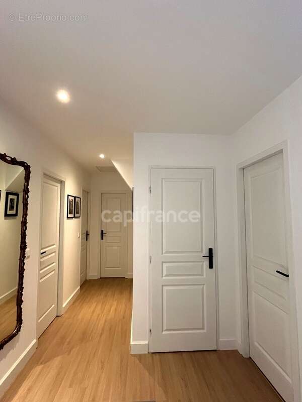 Elégante maison en pierre entièrement restaurée, 4 pièces, au coeur d'un village médiéval (32) - photo 23