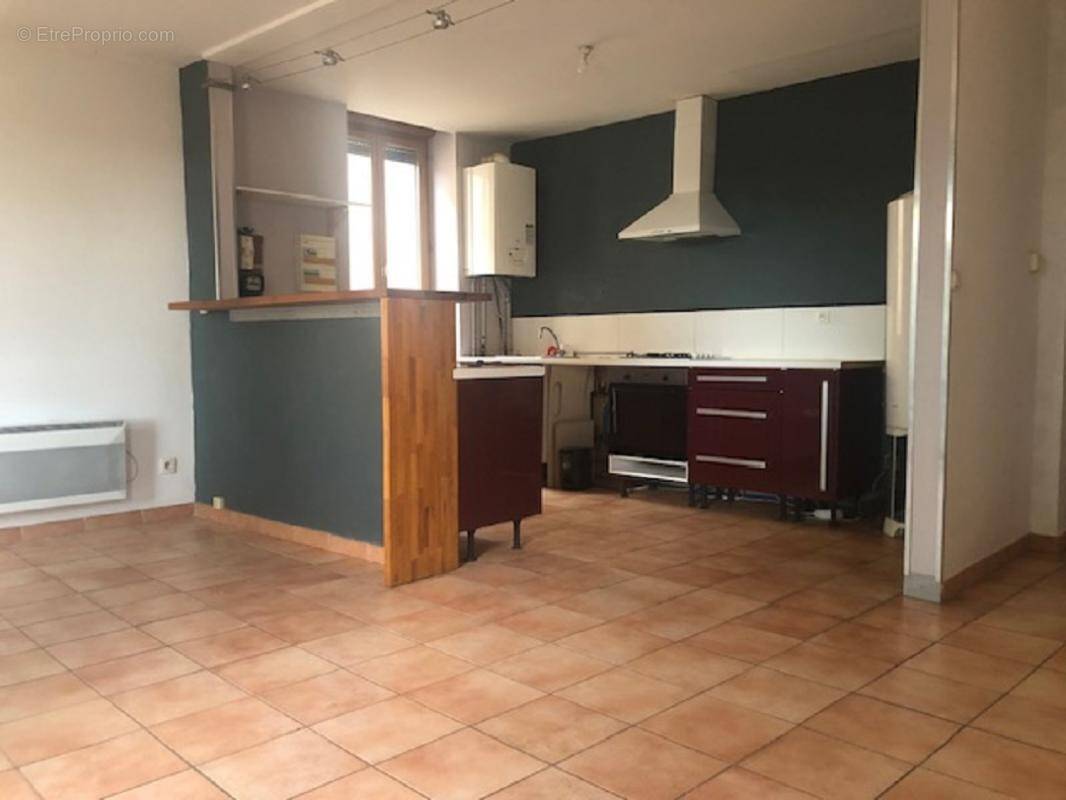 Appartement à PAULHAN