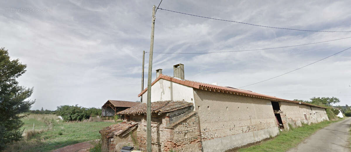 Maison à SAINT-ELIX-LE-CHATEAU