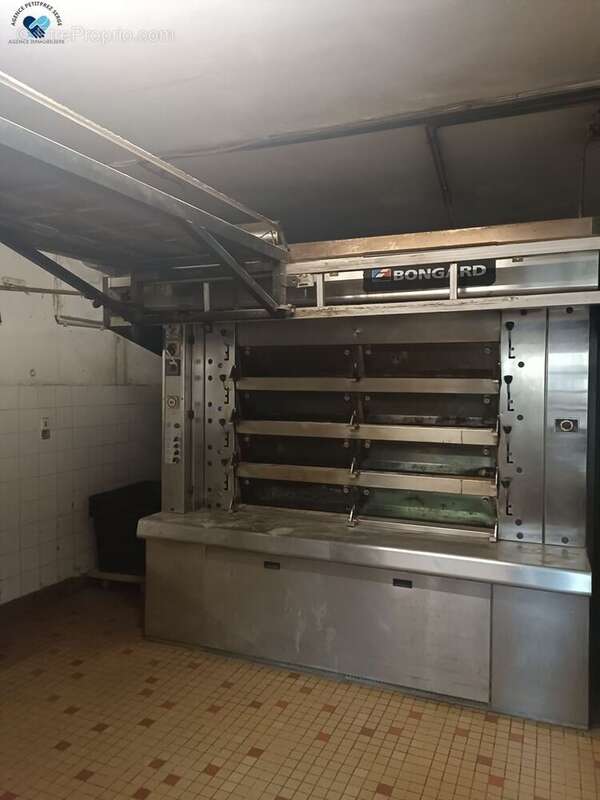 Commerce 110 m² à Sabaillan  - photo 8