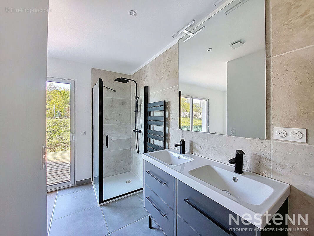 Maison à CASTERA-VERDUZAN