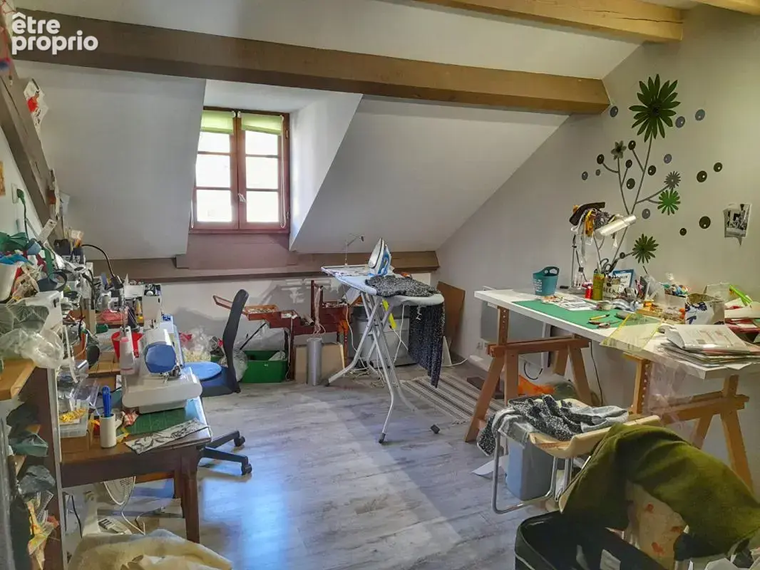 Maison entièrement rénovée avec jardin, alliant cachet et rentabilité locative - photo 16
