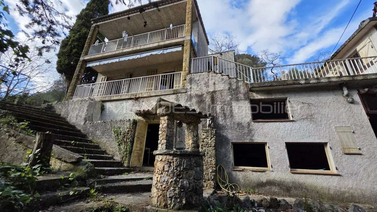 Maison à LA TRINITE