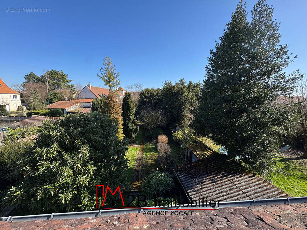 Maison à MONTEVRAIN