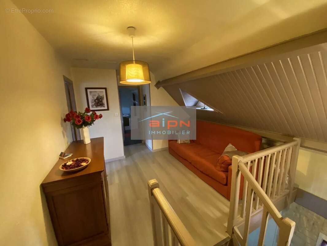 Maison à SAINT-ETIENNE-DU-ROUVRAY