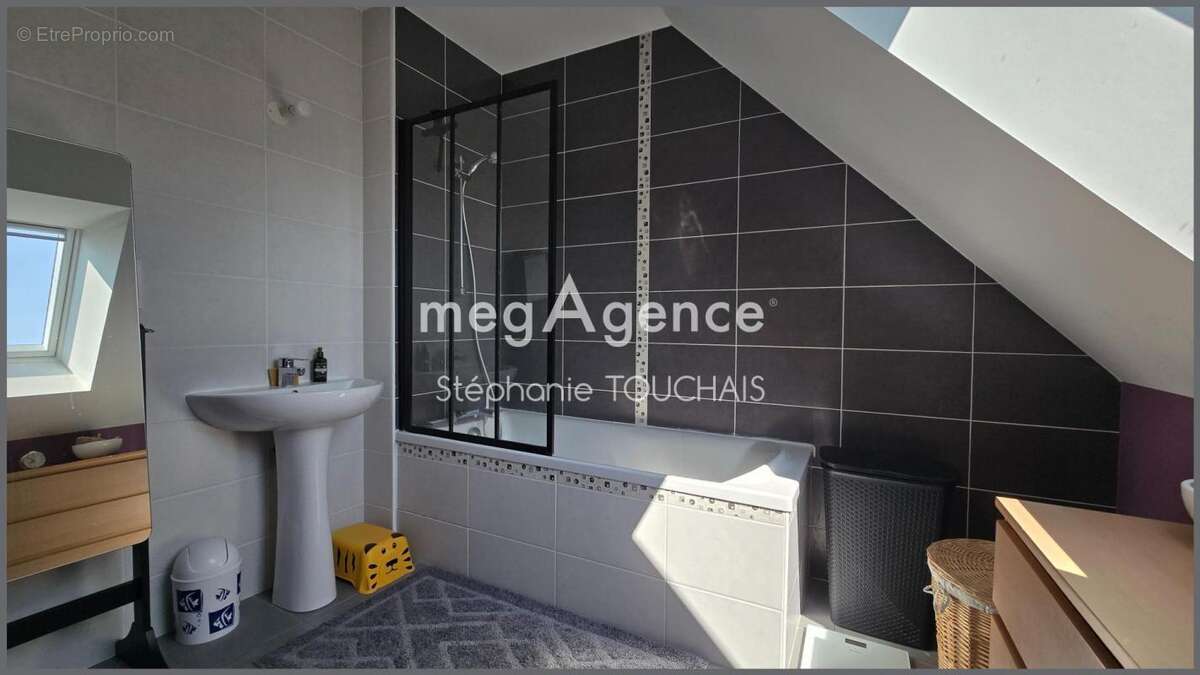 Maison 91m², 5 pièces sur 1185 m² de terrain clos - photo 12