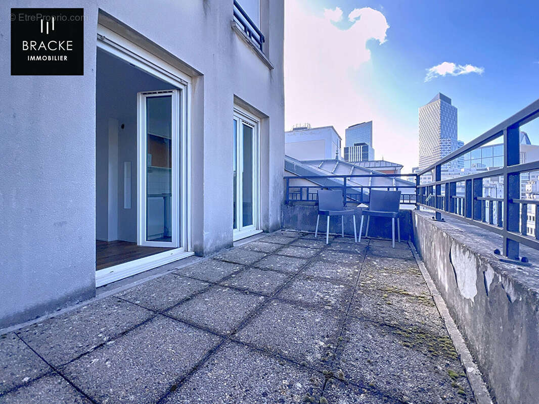 Appartement à COURBEVOIE