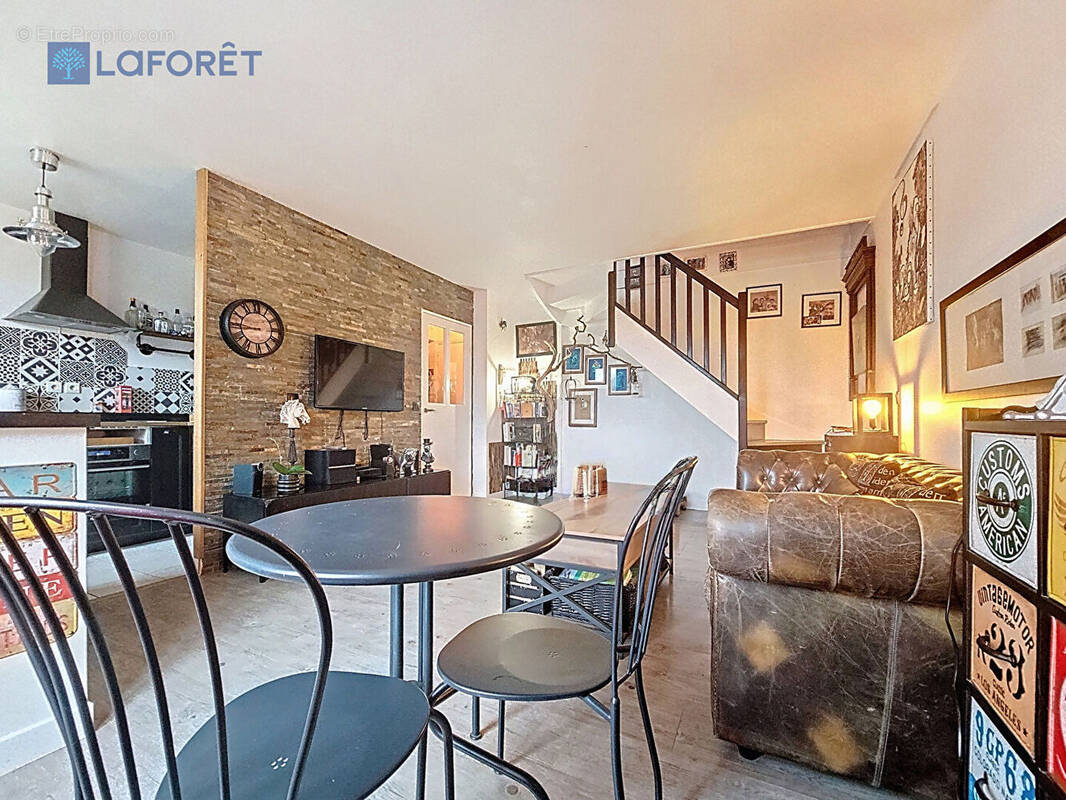 Appartement à CHESSY