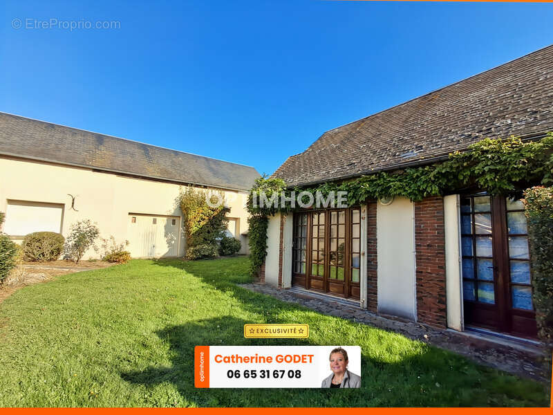 Maison à CLEVILLIERS