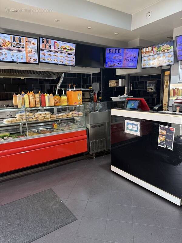 Commerce à SAINT-DENIS