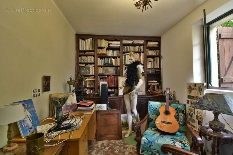 Maison à LE PONT-CHRETIEN-CHABENET