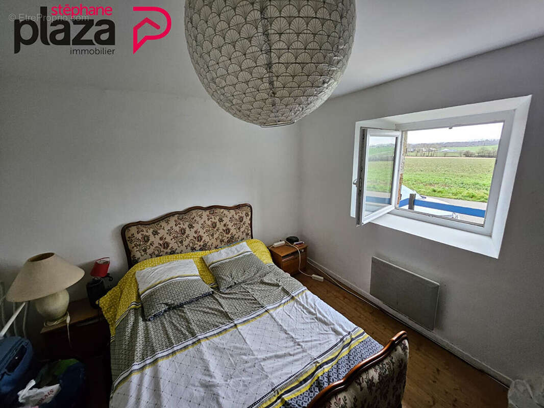 Maison à PLONEVEZ-PORZAY