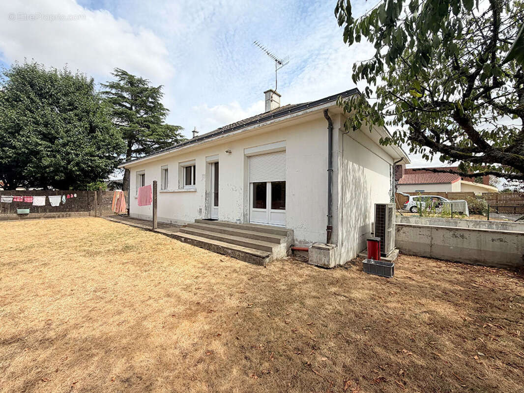 Maison La Jubaudiere 4 pièce(s) 85 m2 - photo 2