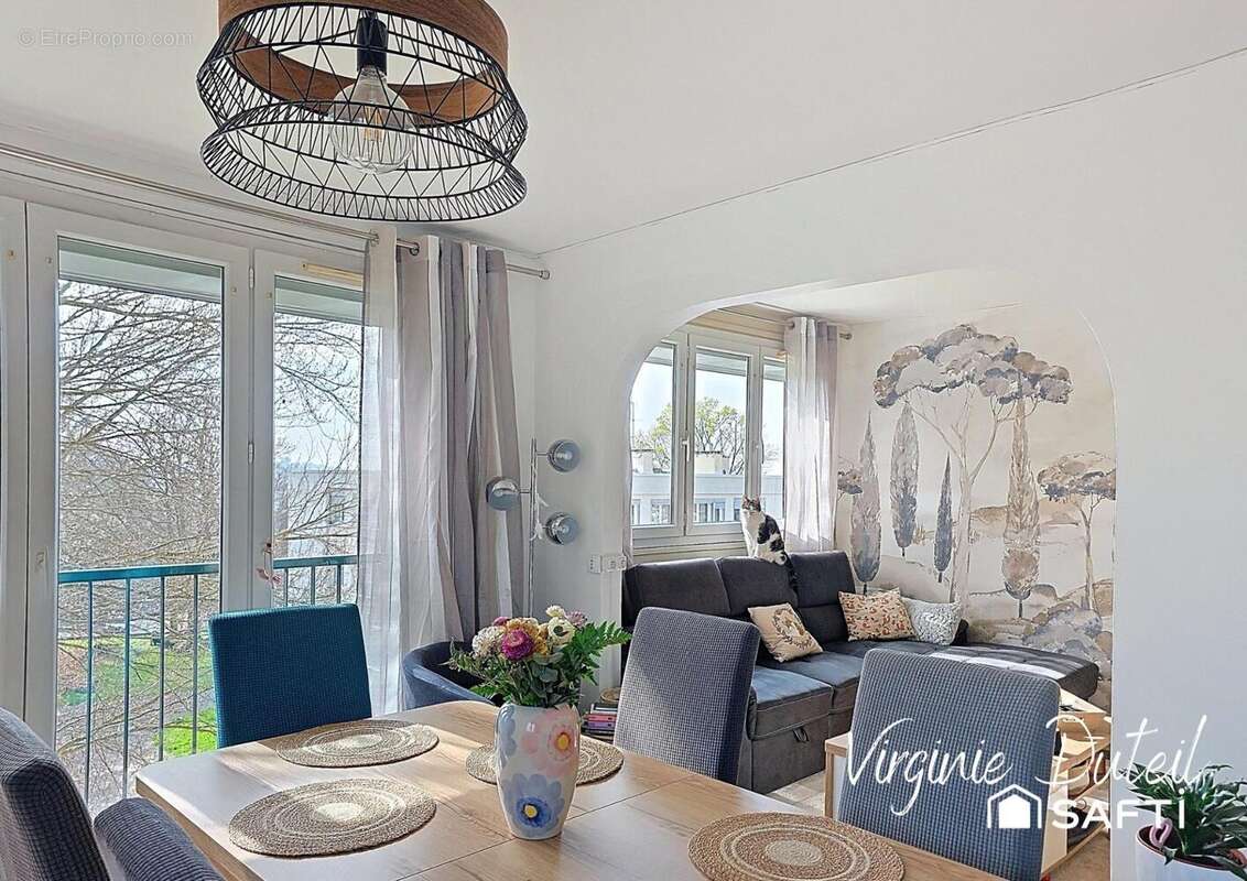 Photo 2 - Appartement à VILLIERS-SUR-ORGE