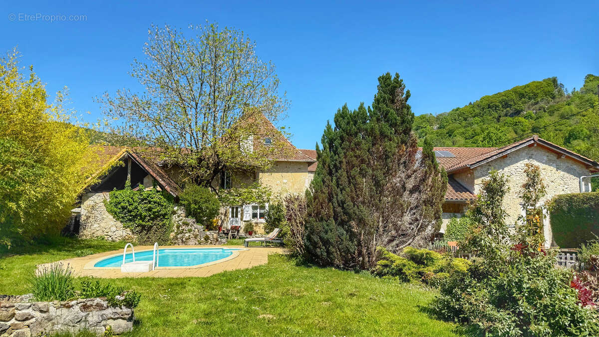 Maison à SAINT-AUPRE