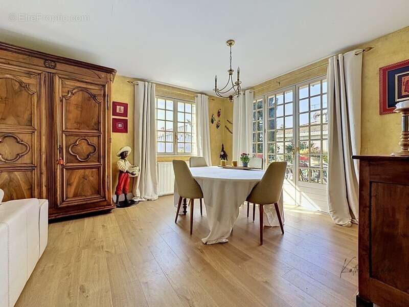 Maison à PEROLS