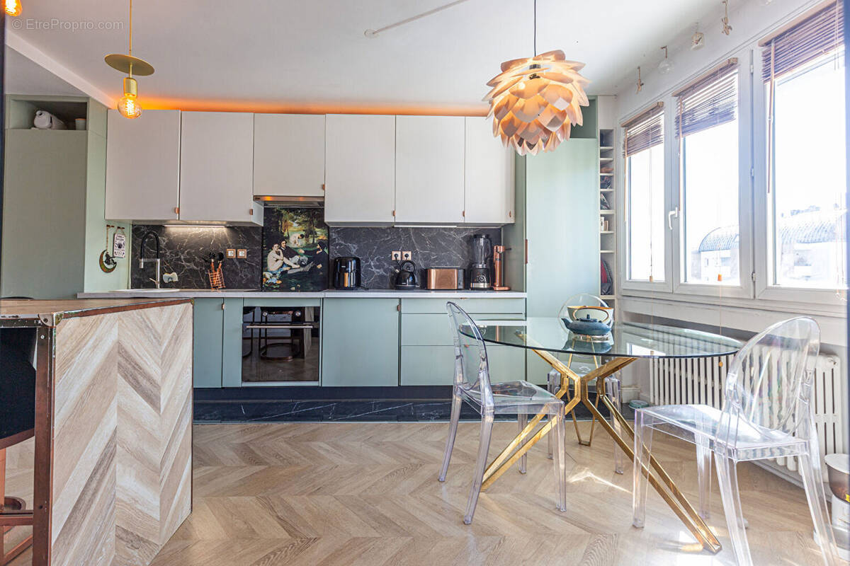 Photo Appartement à Annecy au prix de 319 000€