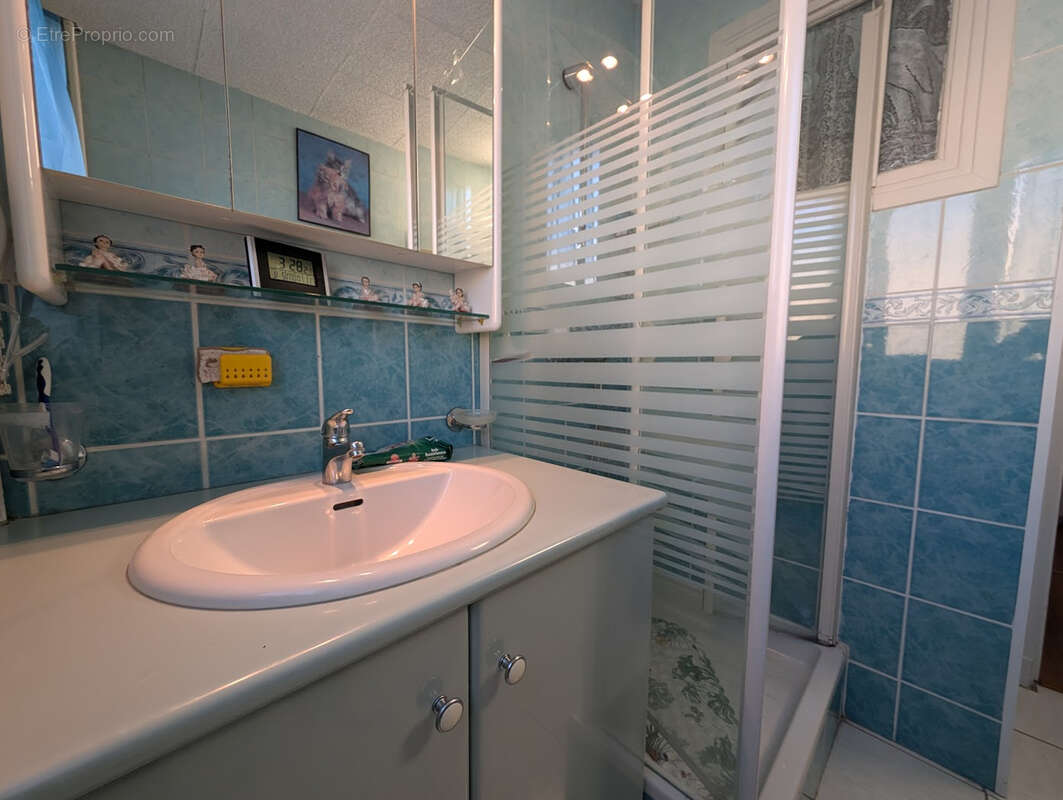 Appartement à GUILHERAND-GRANGES