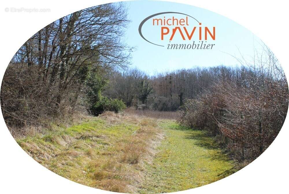 Terrain à JOUET-SUR-L&#039;AUBOIS