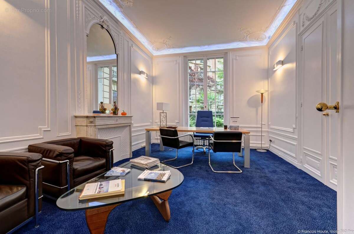 Commerce à PARIS-17E