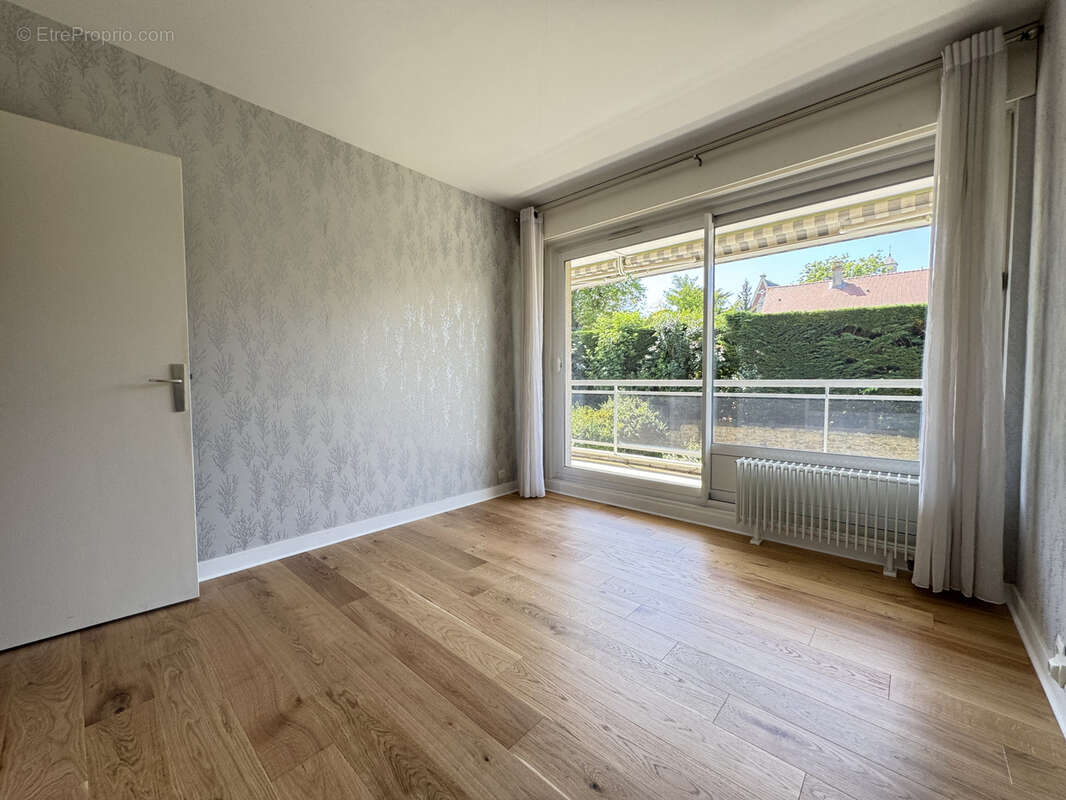 Appartement 4 pièces Saint-Germain-en-Laye - Lycée International - photo 7