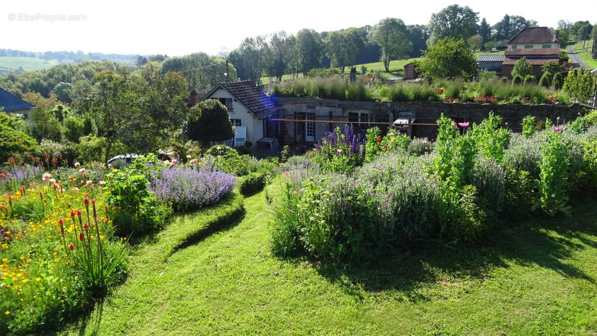 Ségur Le Château, un des plus beaux villages de France - photo 3