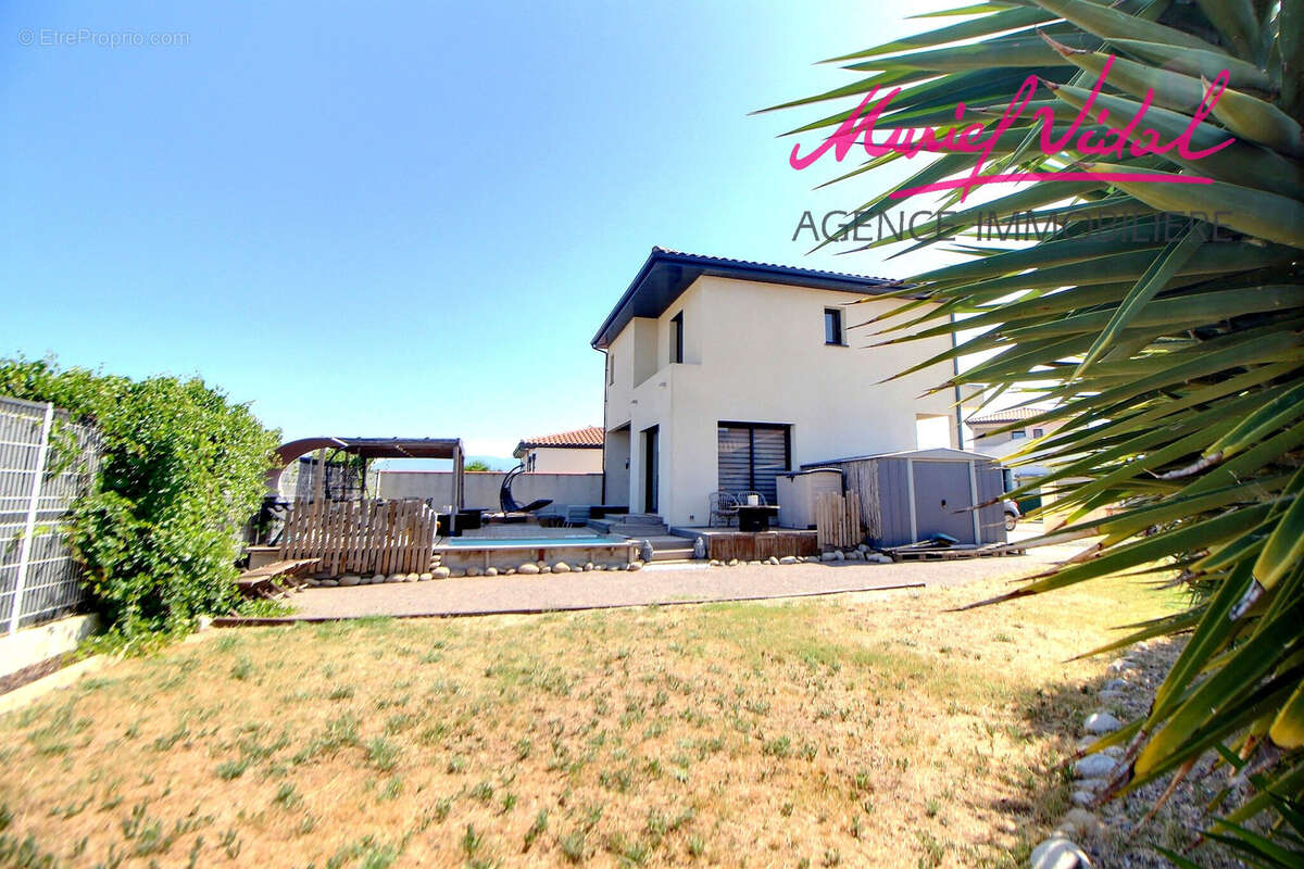 Maison à SAINT-CYPRIEN