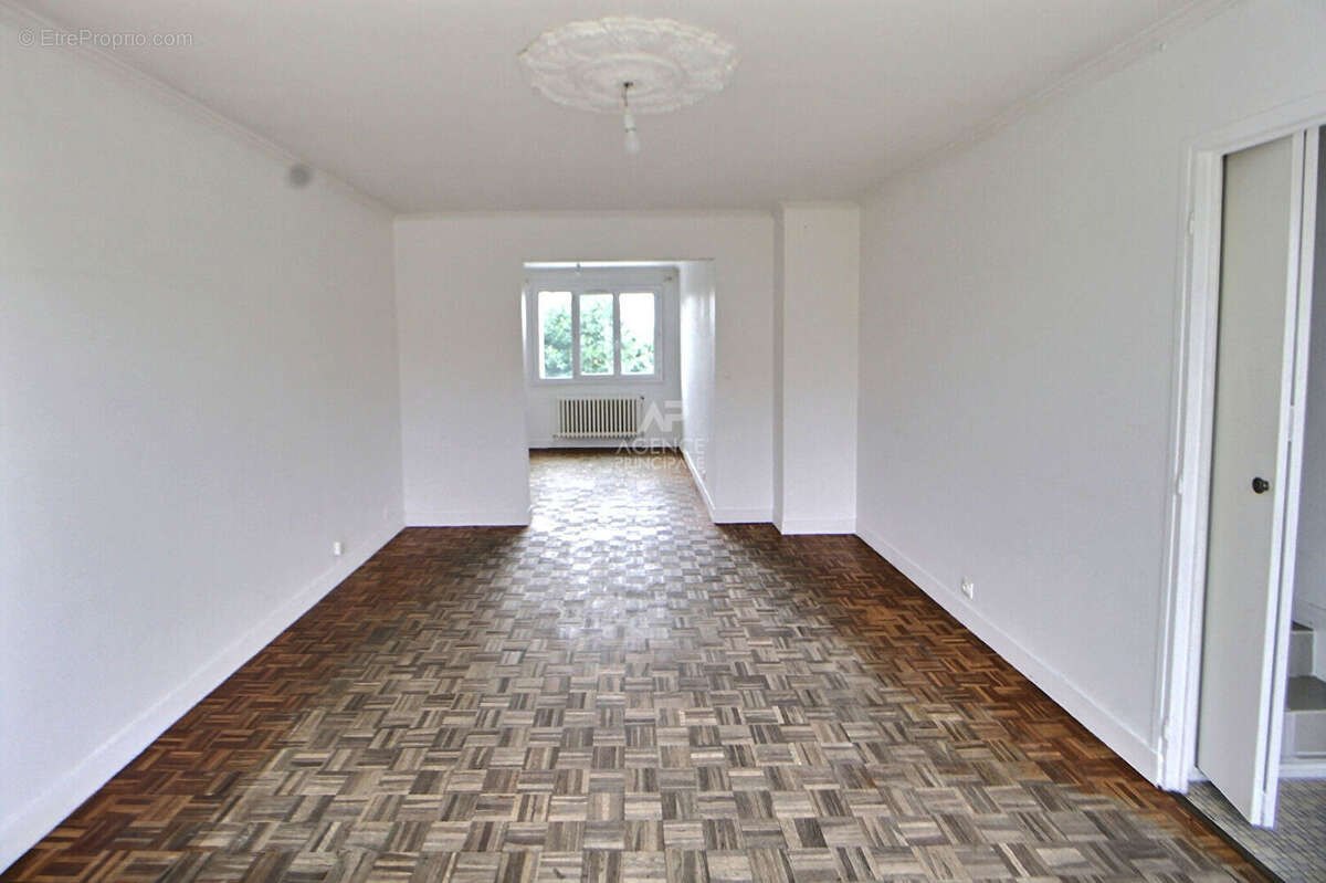 Maison à TRIEL-SUR-SEINE