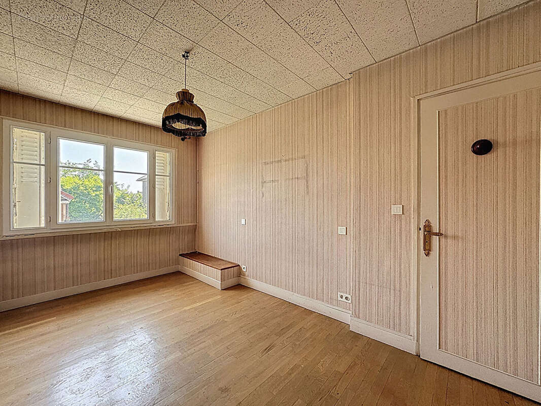 Maison à BONNEUIL-SUR-MARNE