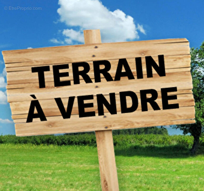 Terrain à BERNIS