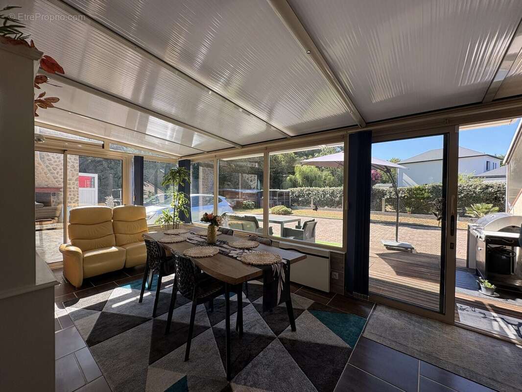 Maison 135 m² à Jullouville  - photo 4
