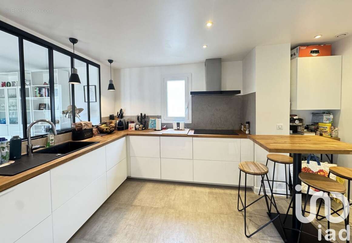 Photo 2 - Maison à LES CLAYES-SOUS-BOIS