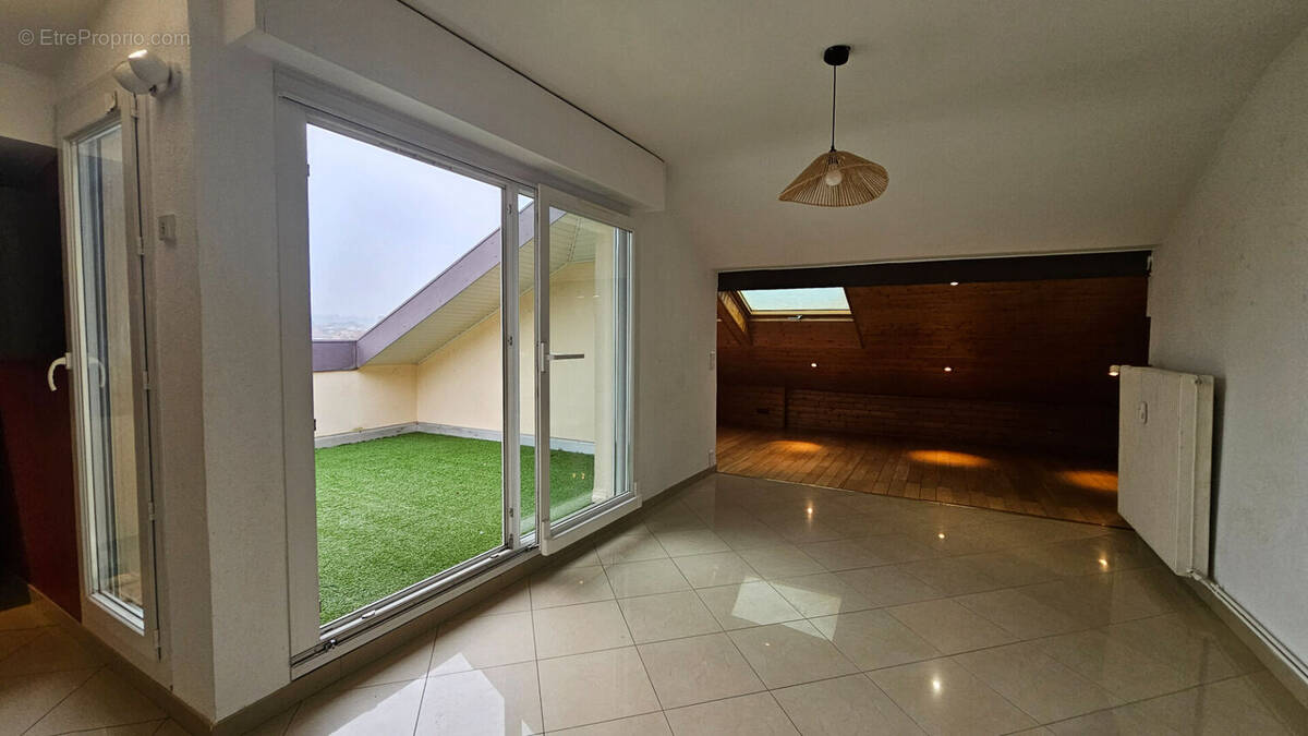 Appartement à DOUVAINE