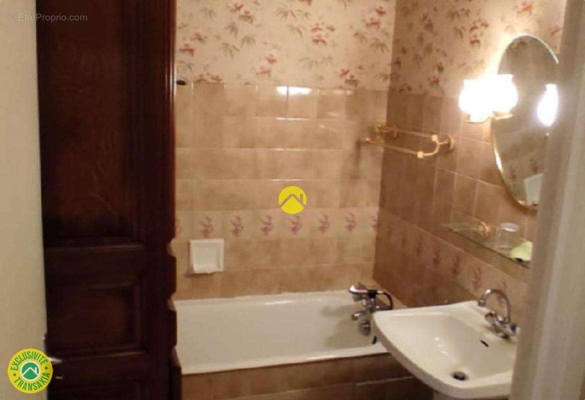 Appartement à COMMENTRY