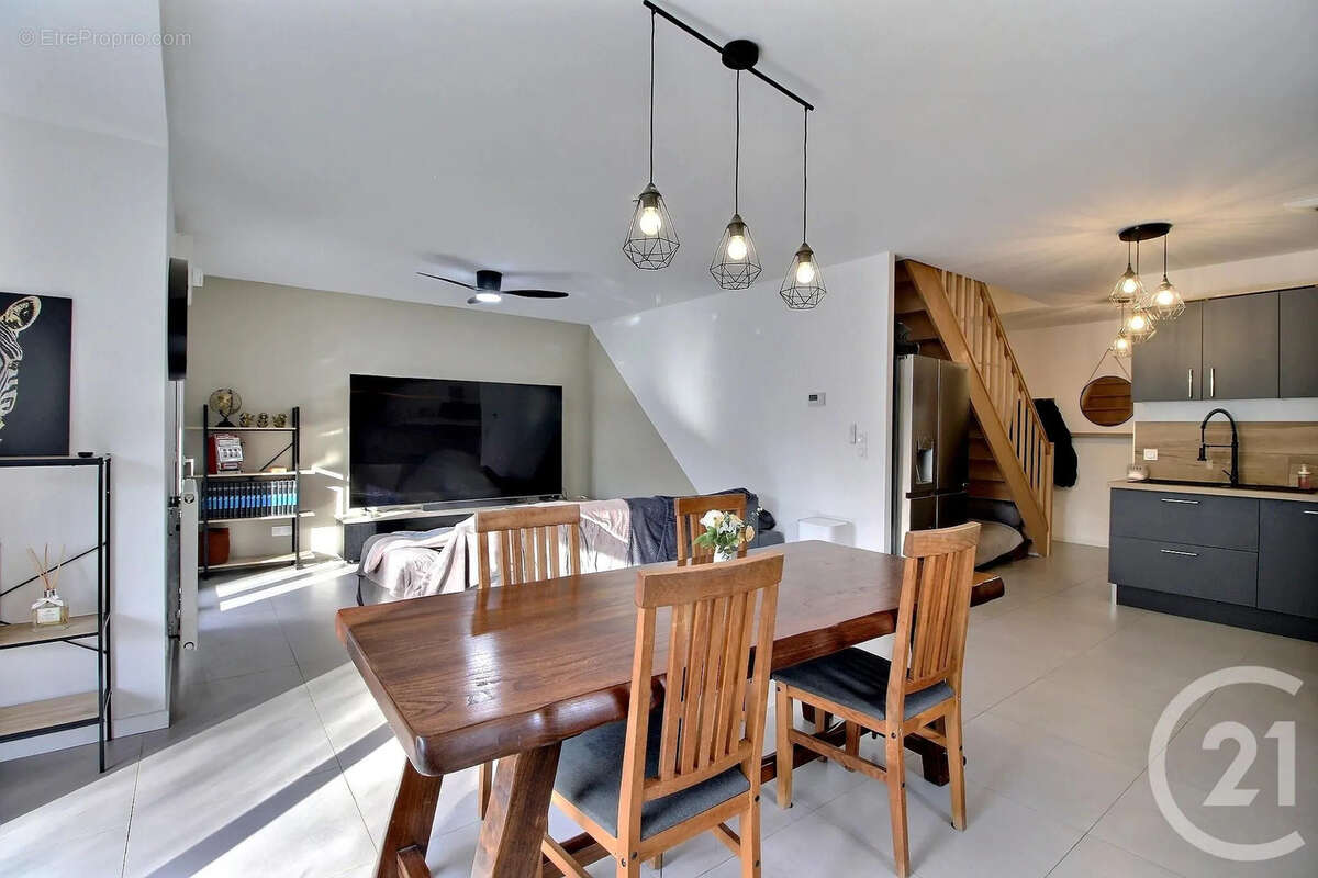 Maison à ANTHY-SUR-LEMAN