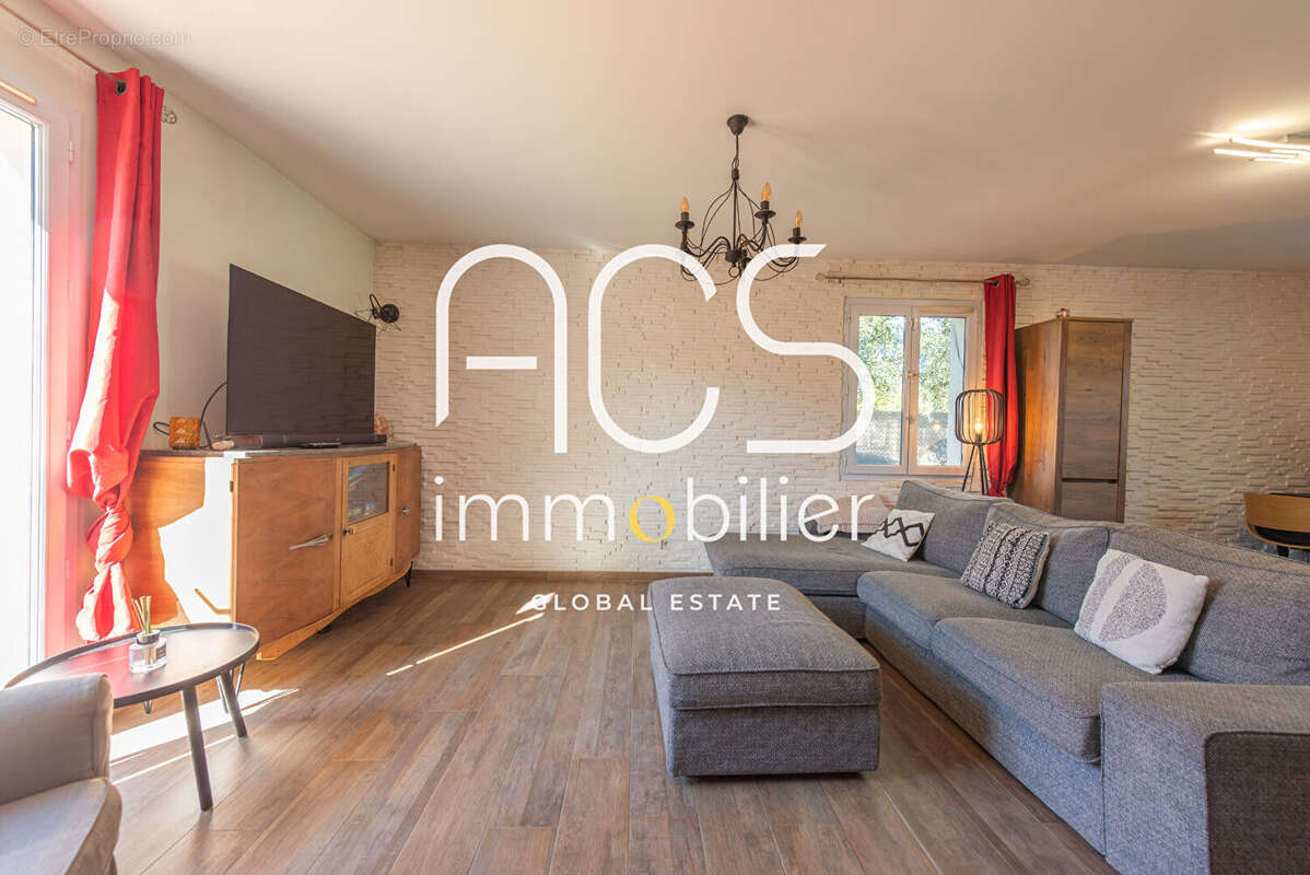 Maison à CHATEAUNEUF-LES-MARTIGUES