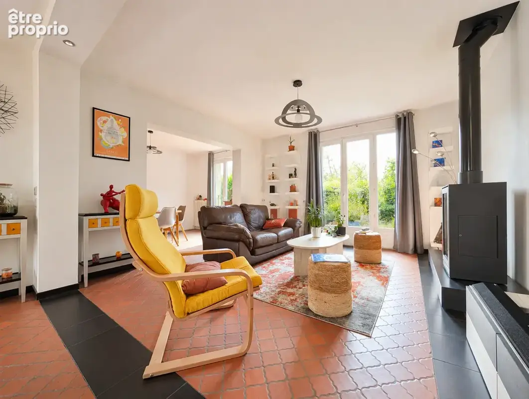 Maison familiale 5 chambres dans un cadre privilégié à Saint-Germain-de-la-Grange - photo 3