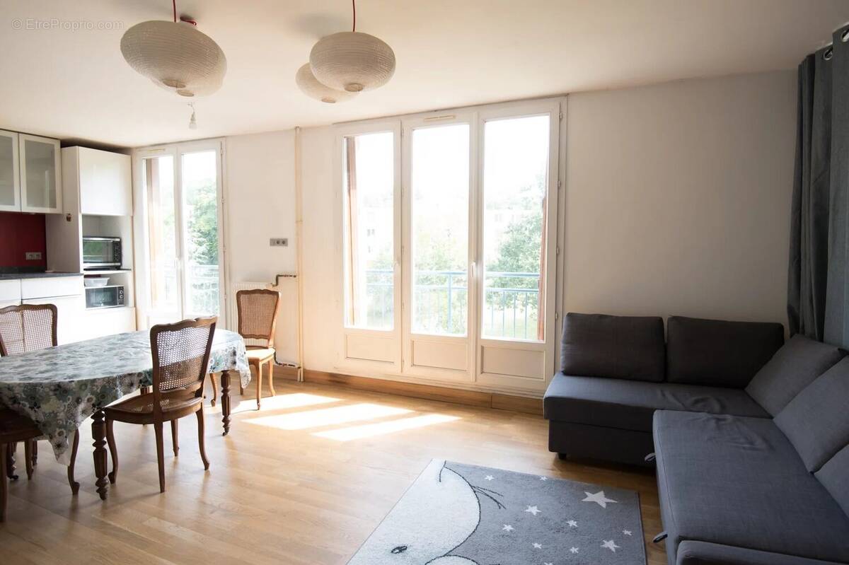 Appartement à VERSAILLES