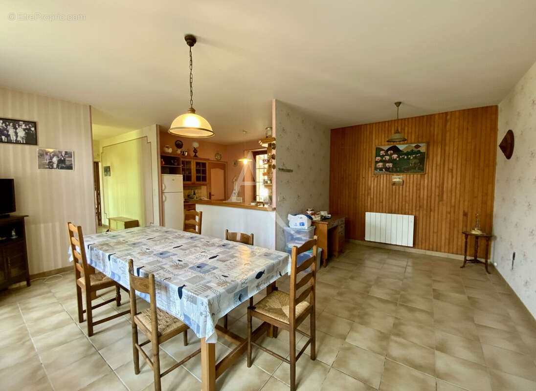Maison à MIRAMBEAU