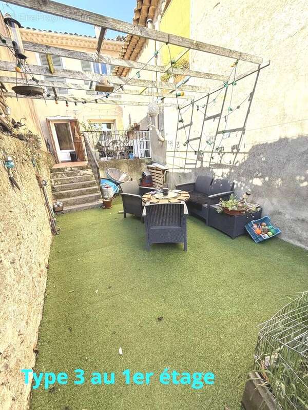 Immeuble à rapport avec 3 appartements à Tourves - photo 2